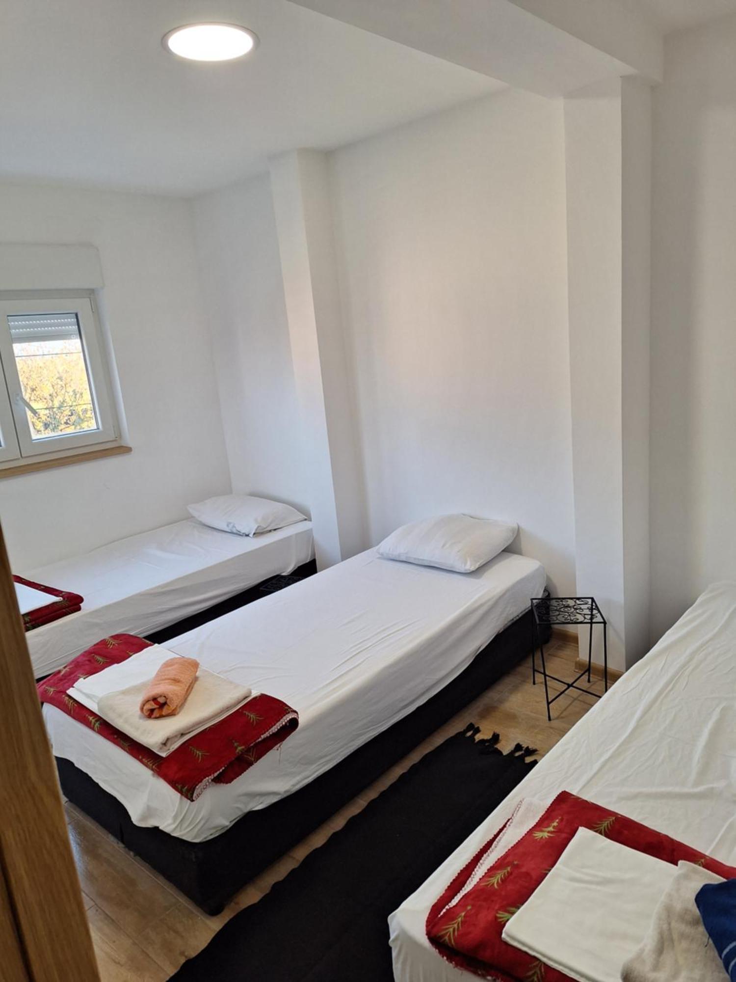 Expo Airport Otel Surčin Extérieur photo